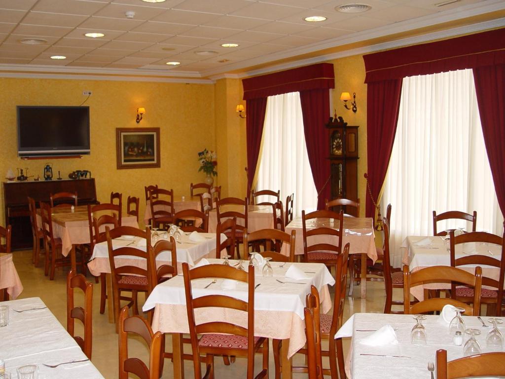 Hotel Albohera Santiago De La Ribera Exterior foto